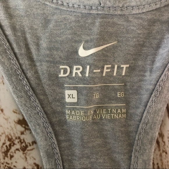 Nike Grey Tank Top Size XL - Picture 3 of 5